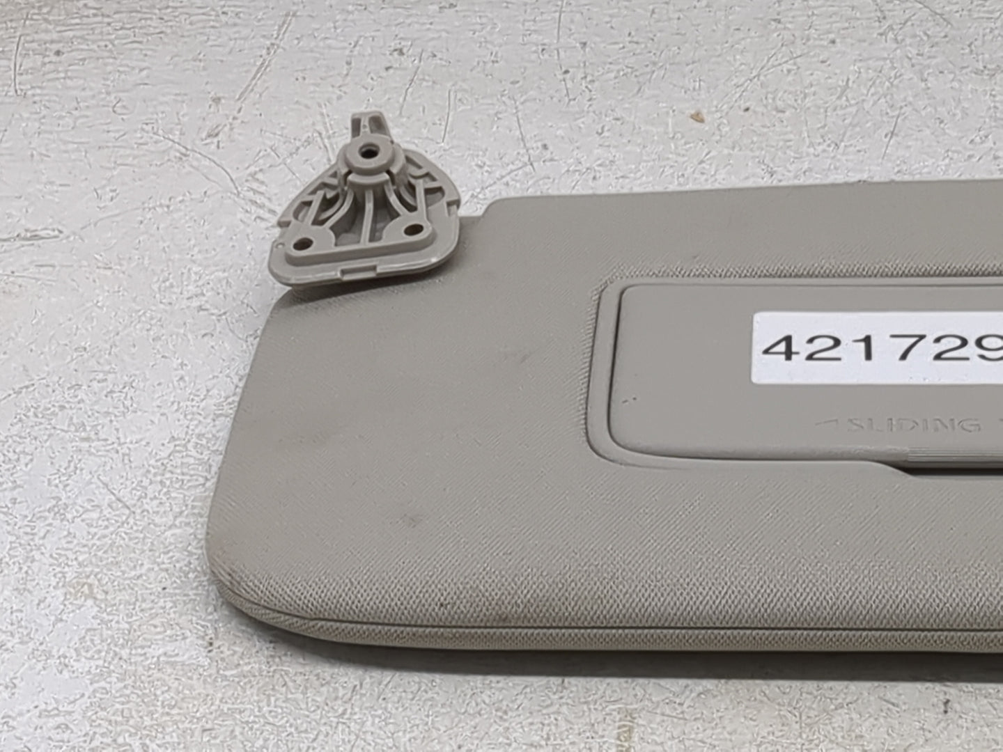 2017 Nissan Rogue Sun Visor Shade Replacement Driver Left Mirror Fits OEM Used Auto Parts - Oemusedautoparts1.com