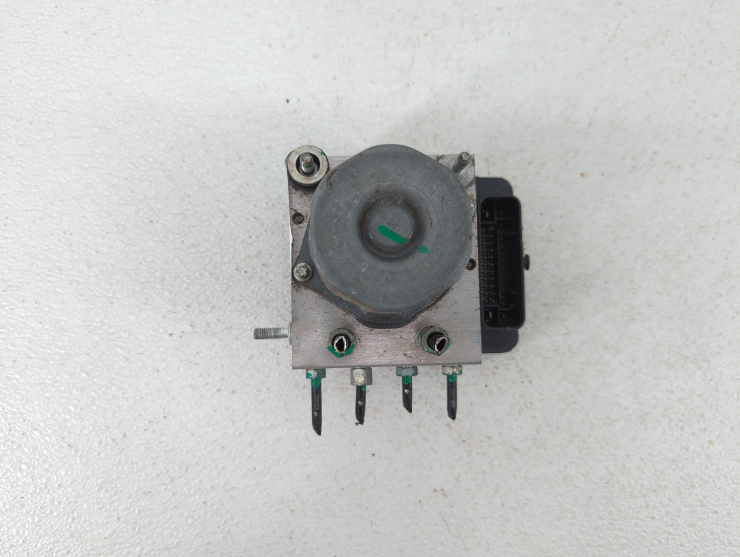 2017 Nissan Rogue ABS Pump Control Module Replacement P/N:47660 5HK3A Fits OEM Used Auto Parts - Oemusedautoparts1.com