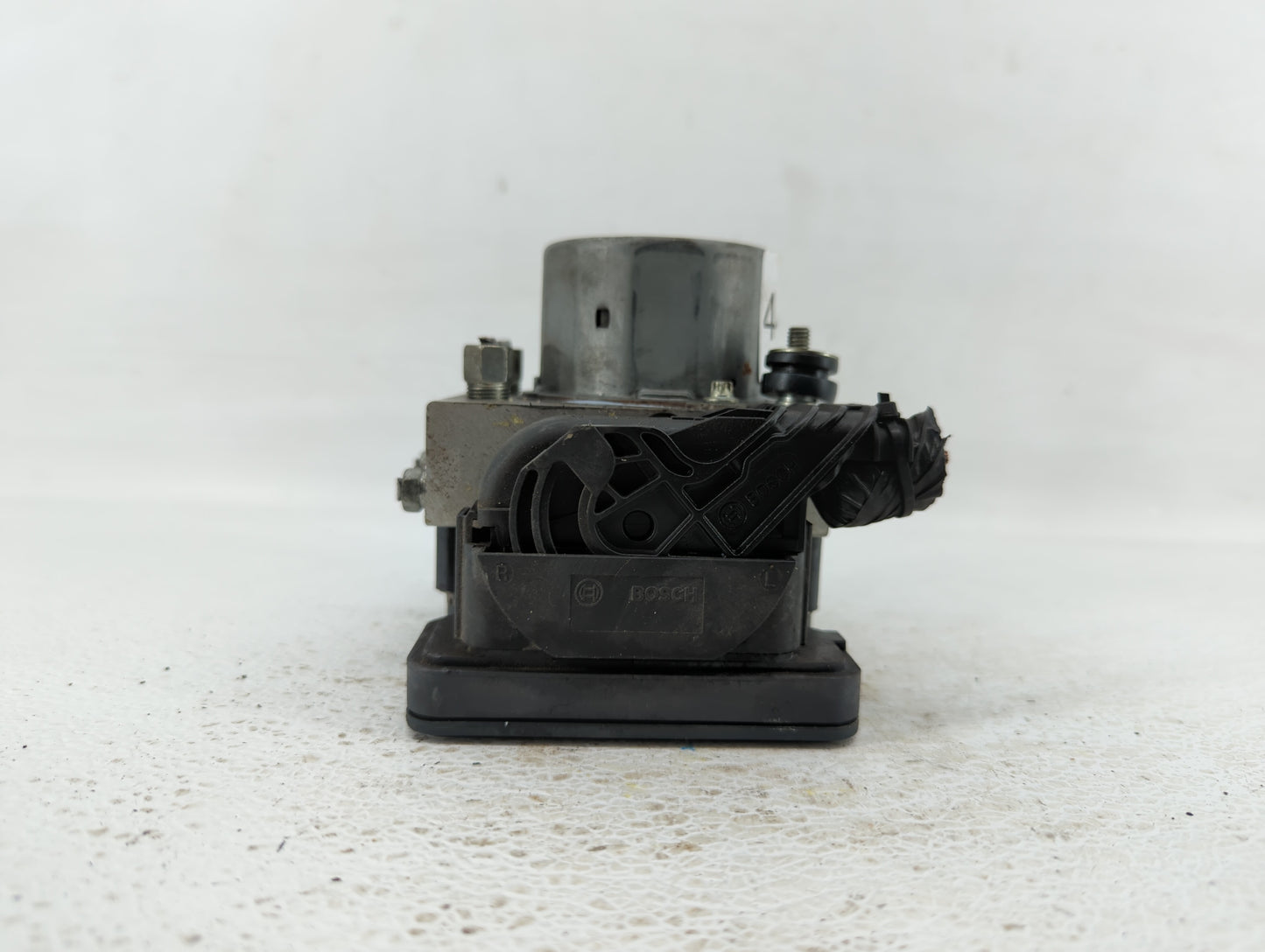 2017 Nissan Rogue ABS Pump Control Module Replacement P/N:47660 6FL0A Fits OEM Used Auto Parts - Oemusedautoparts1.com