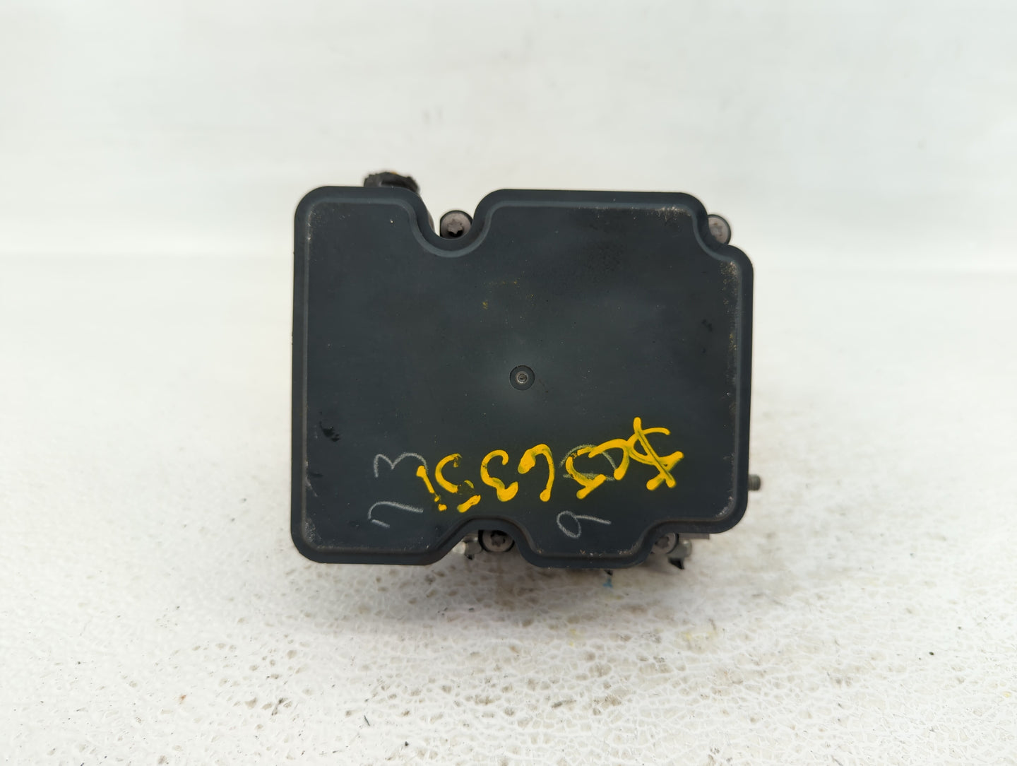 2017 Nissan Rogue ABS Pump Control Module Replacement P/N:47660 6FL0A Fits OEM Used Auto Parts - Oemusedautoparts1.com