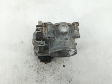 2014-2020 Nissan Rogue Throttle Body P/N:3TA60-01 C 3TA60-01 B, 3TA60-01 A Fits Fits 2013 2014 2015 2016 2017 2018 2019 2020 OEM Used Auto Parts