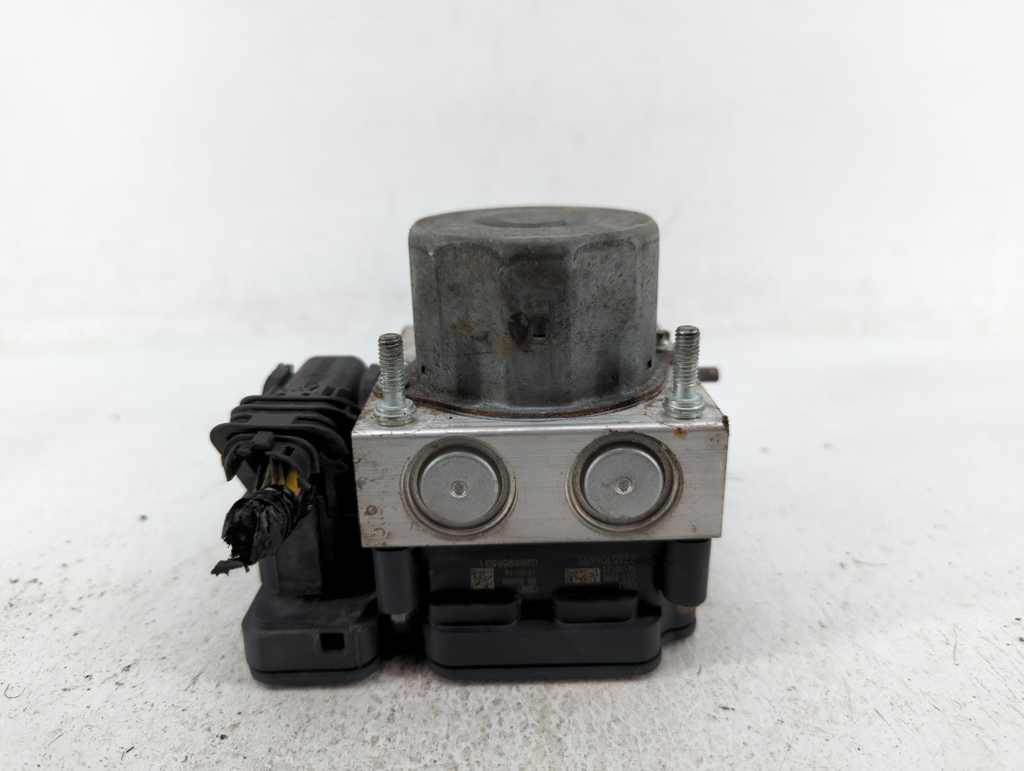 2017 Nissan Rogue ABS Pump Control Module Replacement P/N:47660 6FM7A 47660 6FL1A Fits OEM Used Auto Parts - Oemusedautopart