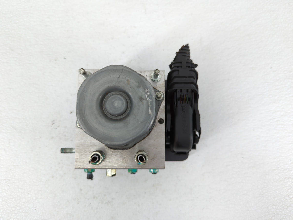 2017 Nissan Rogue Anti-Lock Brake ABS Pump Module Actuator OEM P/N:47660 5HL2A Fits OEM Used Auto Parts - Oemusedautoparts1.