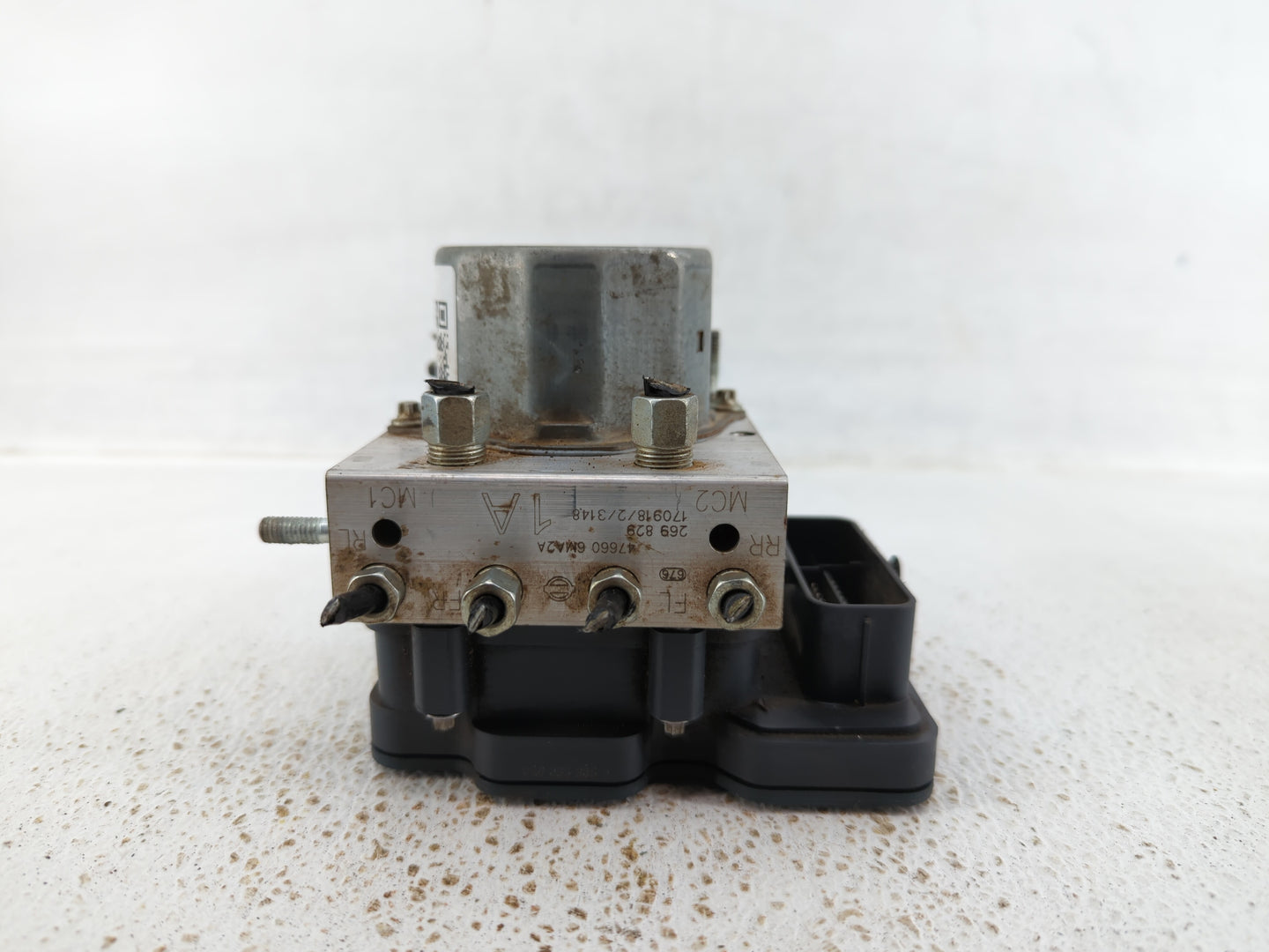 2017 Nissan Rogue ABS Pump Control Module Replacement P/N:47660 6MA0A 47660 6MA2A Fits OEM Used Auto Parts - Oemusedautopart