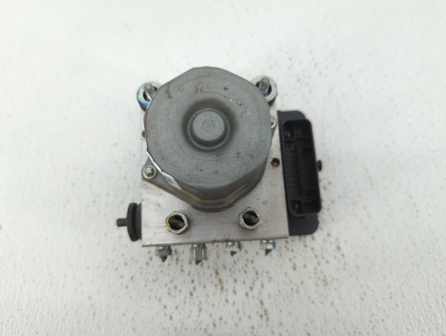 2017 Nissan Rogue ABS Pump Control Module Replacement P/N:47660 6FL2A Fits OEM Used Auto Parts - Oemusedautoparts1.com