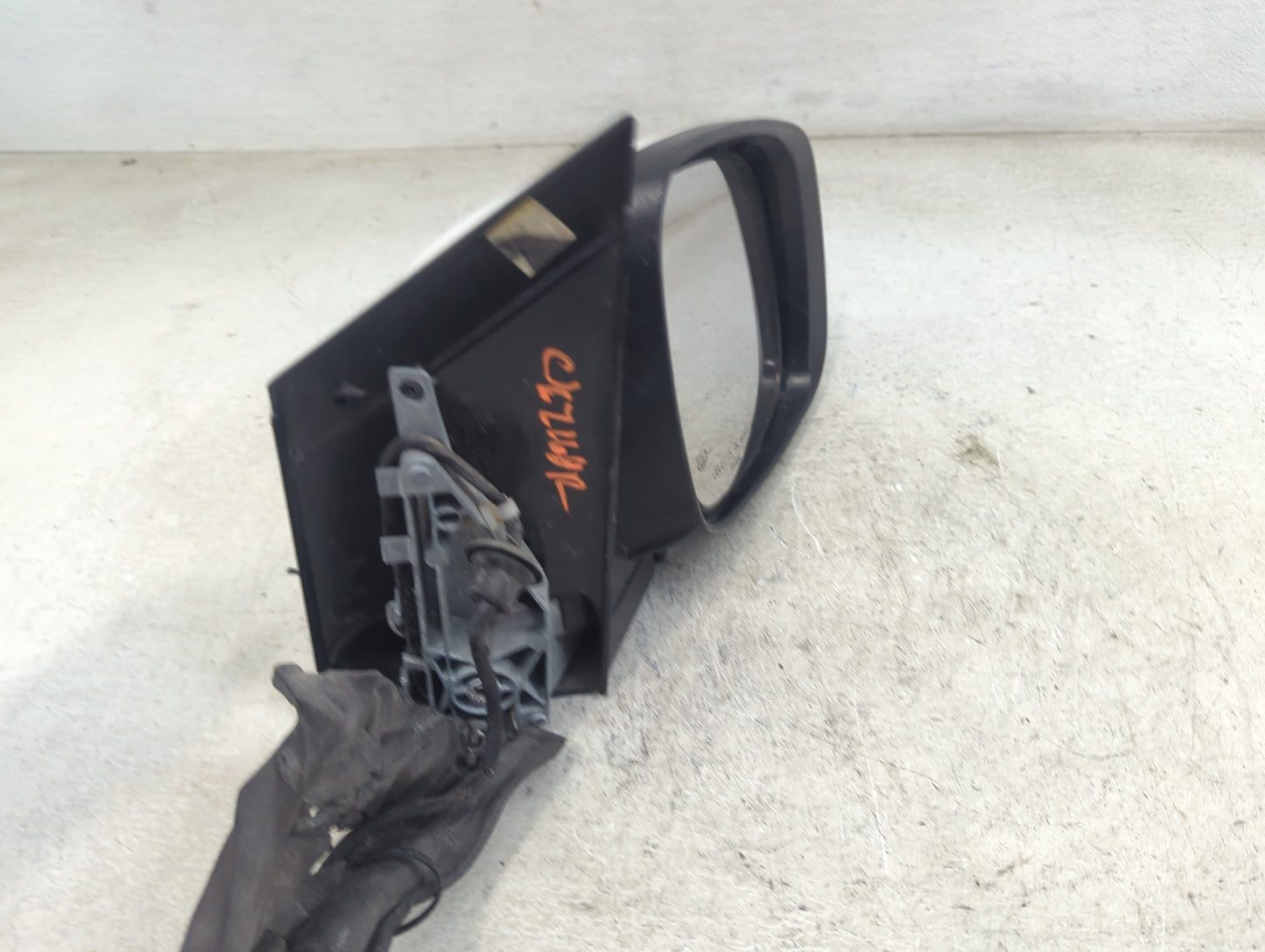 2017 Nissan Rogue Passenger Side View Mirror - Right Door Mirror OEM Used - Oemusedautoparts1.com
