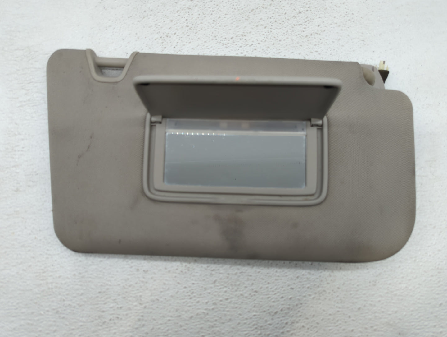 2014-2017 Nissan Rogue Sun Visor Shade Replacement Passenger Right Mirror Fits Fits 2014 2015 2016 2017 OEM Used Auto Parts 
