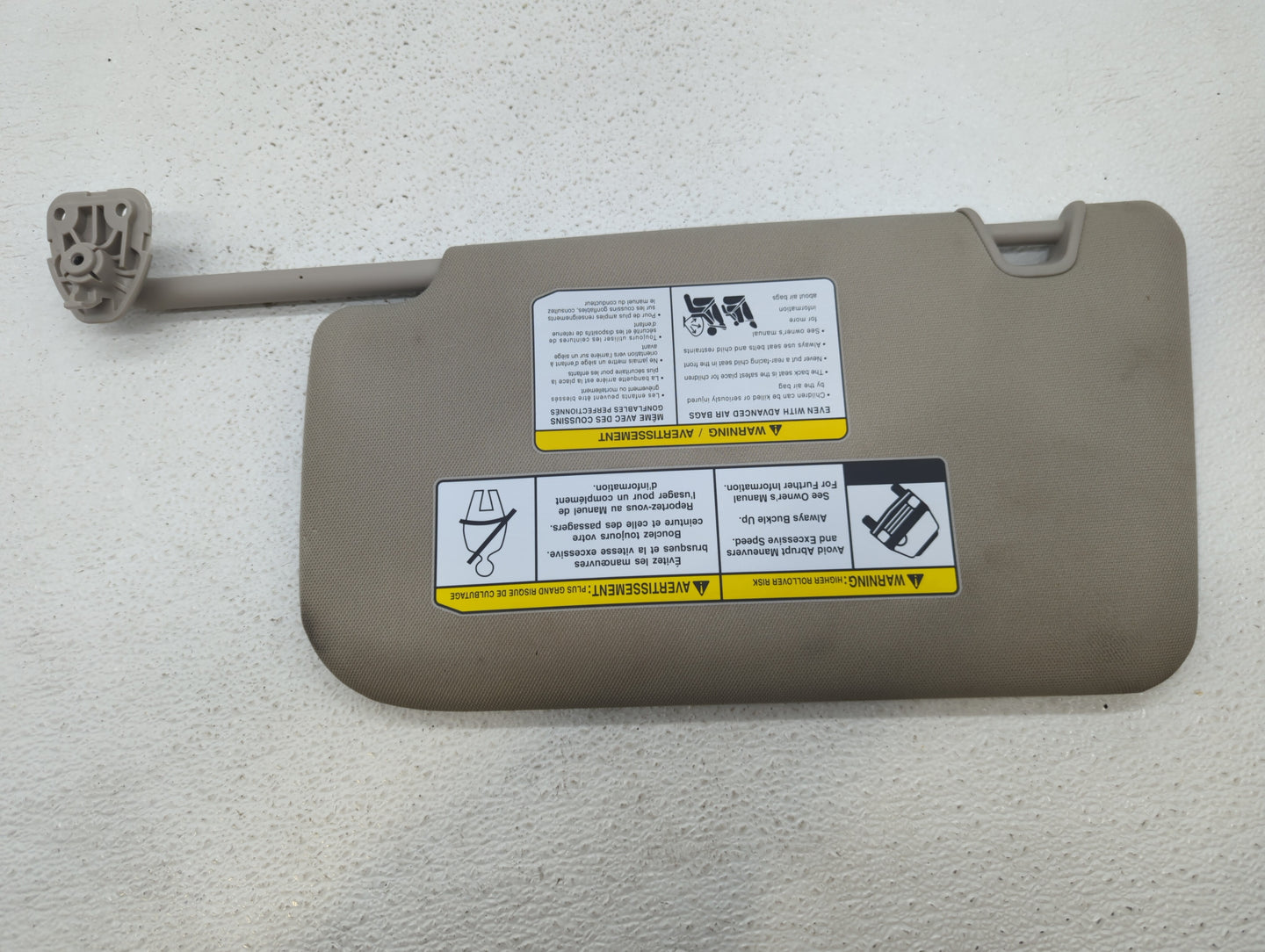 2017 Nissan Rogue Sun Visor Shade Replacement Passenger Right Mirror Fits OEM Used Auto Parts - Oemusedautoparts1.com