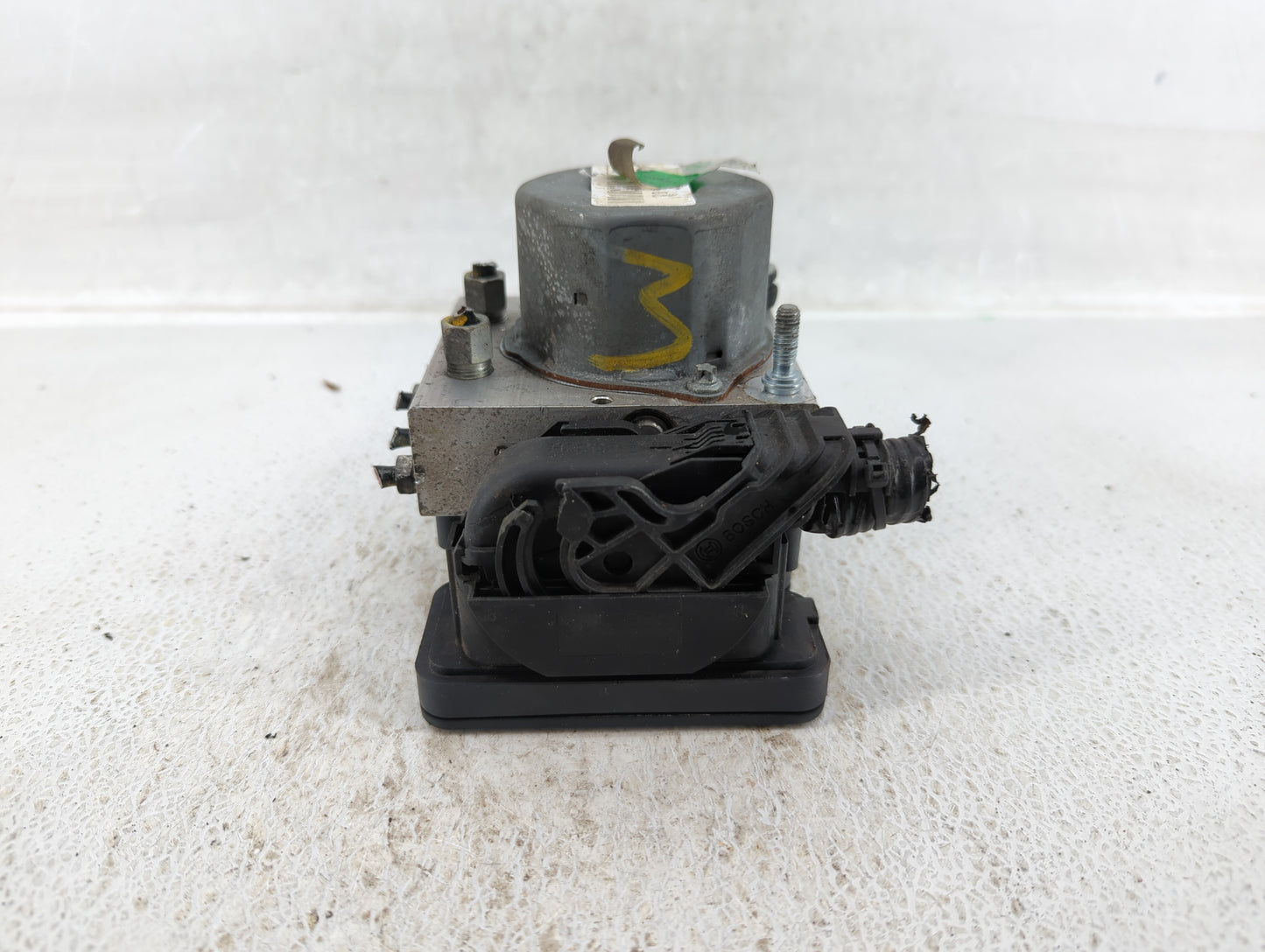2017 Nissan Rogue ABS Pump Control Module Replacement P/N:47660 6FL4A Fits OEM Used Auto Parts - Oemusedautoparts1.com