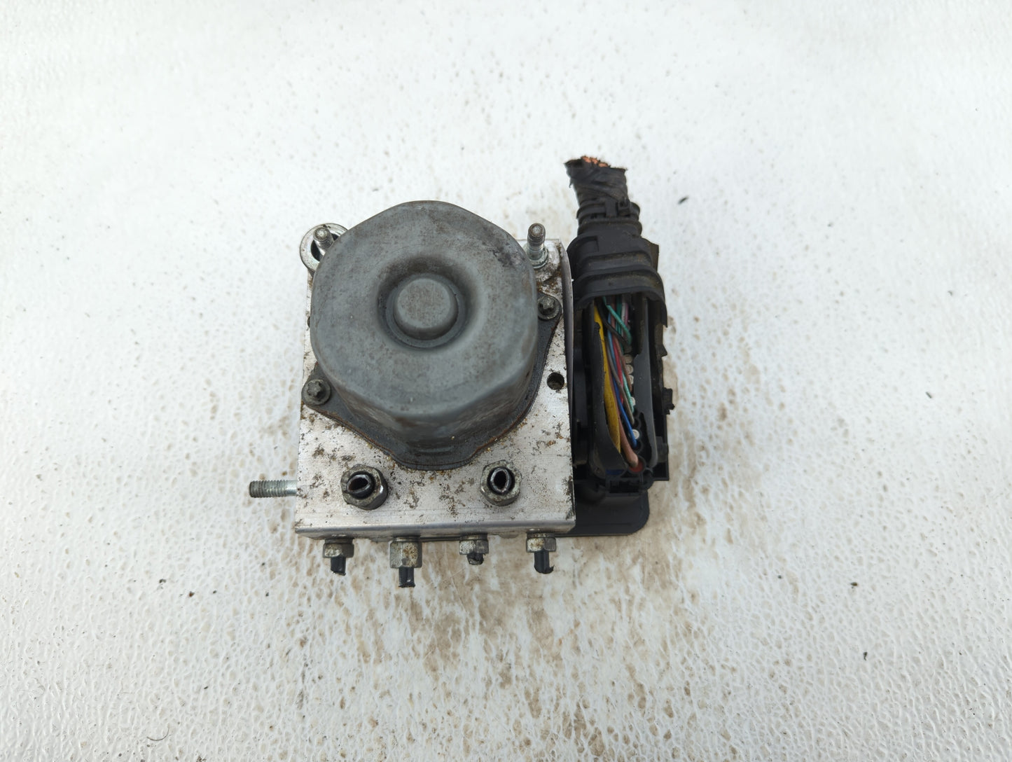 2017 Nissan Rogue ABS Pump Control Module Replacement P/N:47660 6FM7A 47660 6FL1A Fits OEM Used Auto Parts - Oemusedautopart