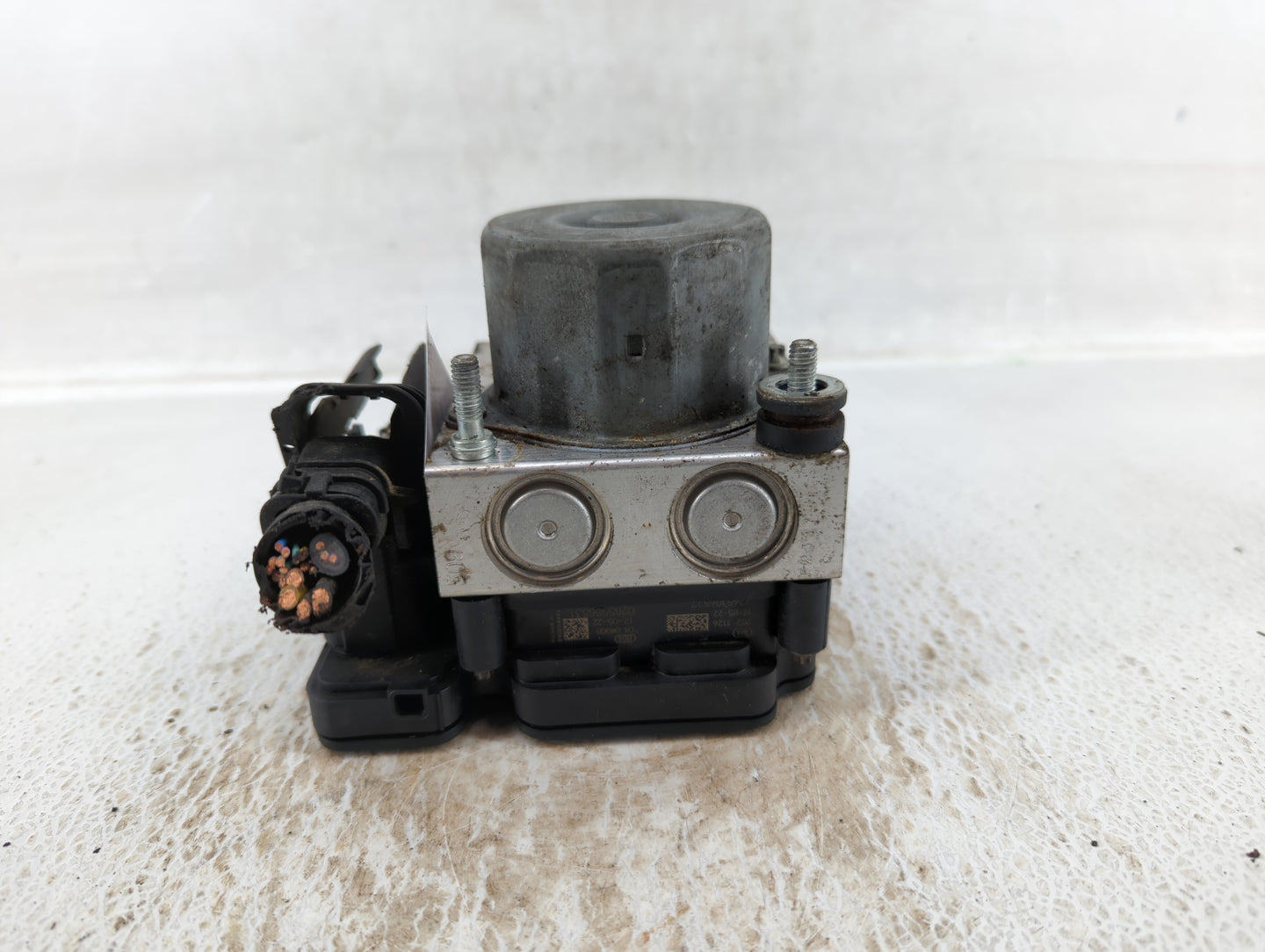 2017 Nissan Rogue ABS Pump Control Module Replacement P/N:47660 6FM7A 47660 6FL1A Fits OEM Used Auto Parts - Oemusedautopart