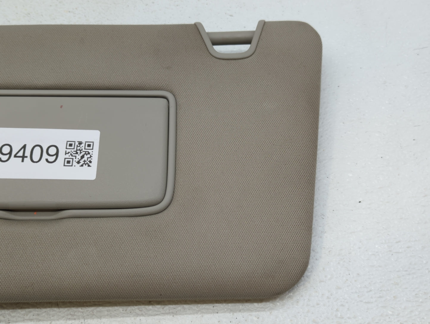 2014-2017 Nissan Rogue Sun Visor Shade Replacement Passenger Right Mirror Fits Fits 2014 2015 2016 2017 OEM Used Auto Parts 