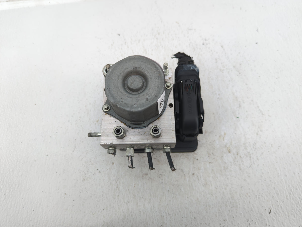 2017 Nissan Rogue Anti-Lock Brake ABS Pump Module Actuator OEM P/N:47660 6FP0A Fits OEM Used Auto Parts - Oemusedautoparts1.