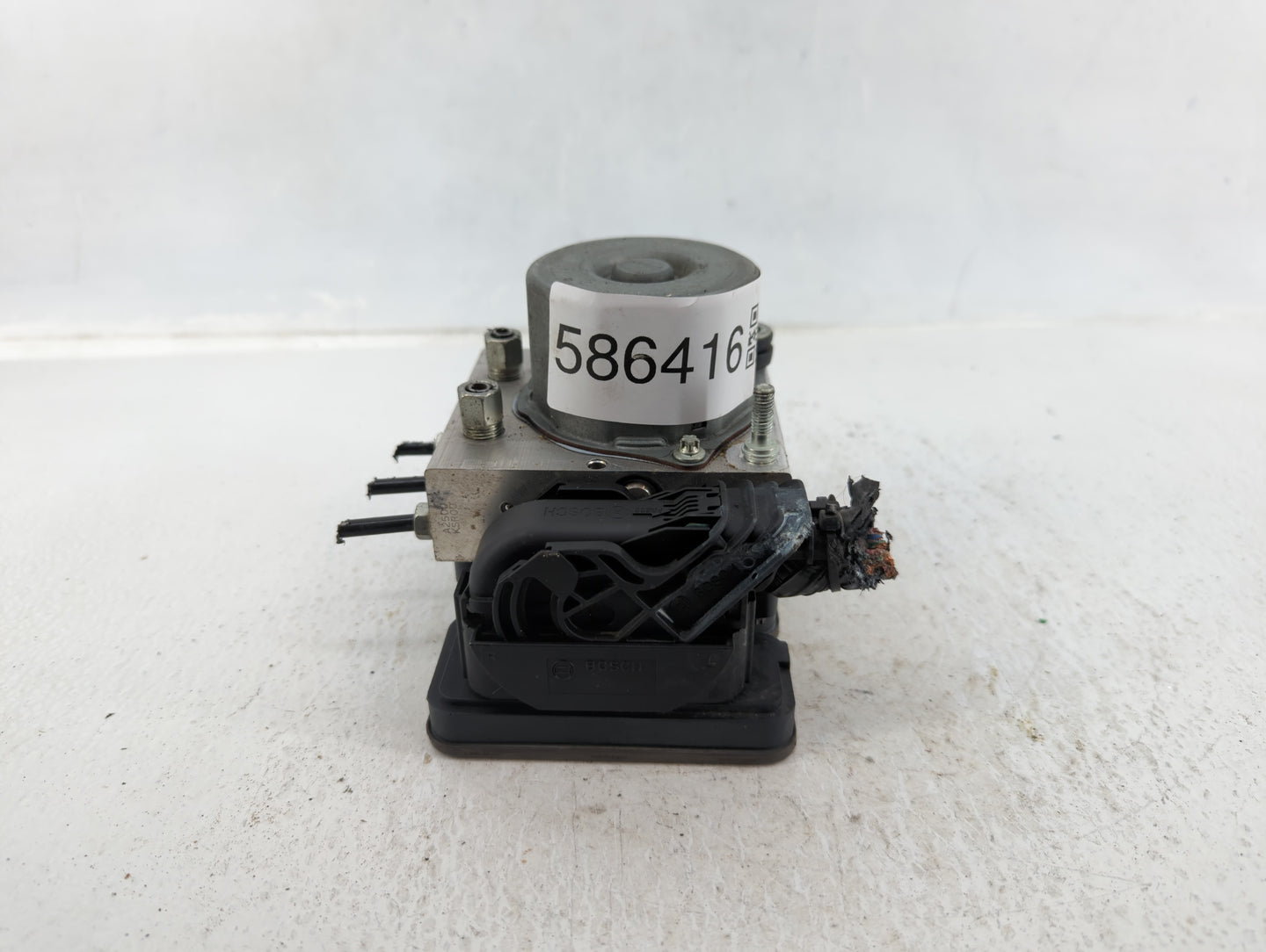 2017 Nissan Rogue ABS Pump Control Module Replacement P/N:47660 6FP0A Fits OEM Used Auto Parts - Oemusedautoparts1.com
