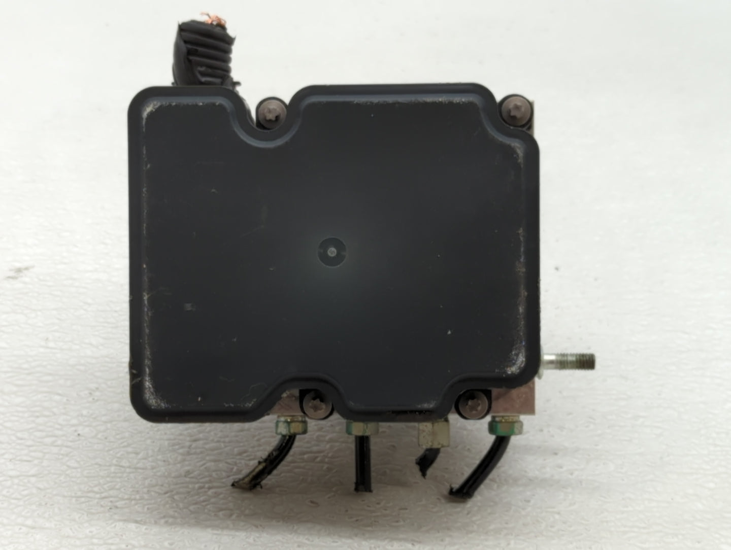 2017 Nissan Rogue ABS Pump Control Module Replacement P/N:47660 5HK3A Fits OEM Used Auto Parts - Oemusedautoparts1.com
