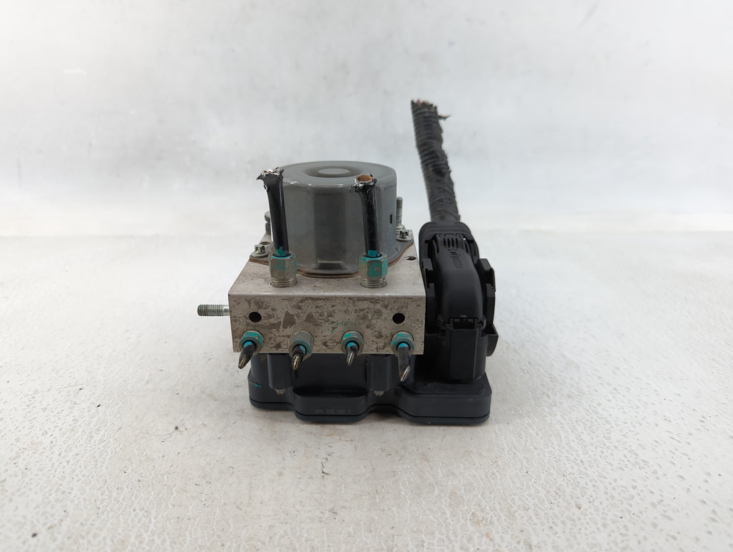 2017 Nissan Rogue ABS Pump Control Module Replacement P/N:CX23-2C405-AE 47660 5HL4A Fits OEM Used Auto Parts - Oemusedautopa