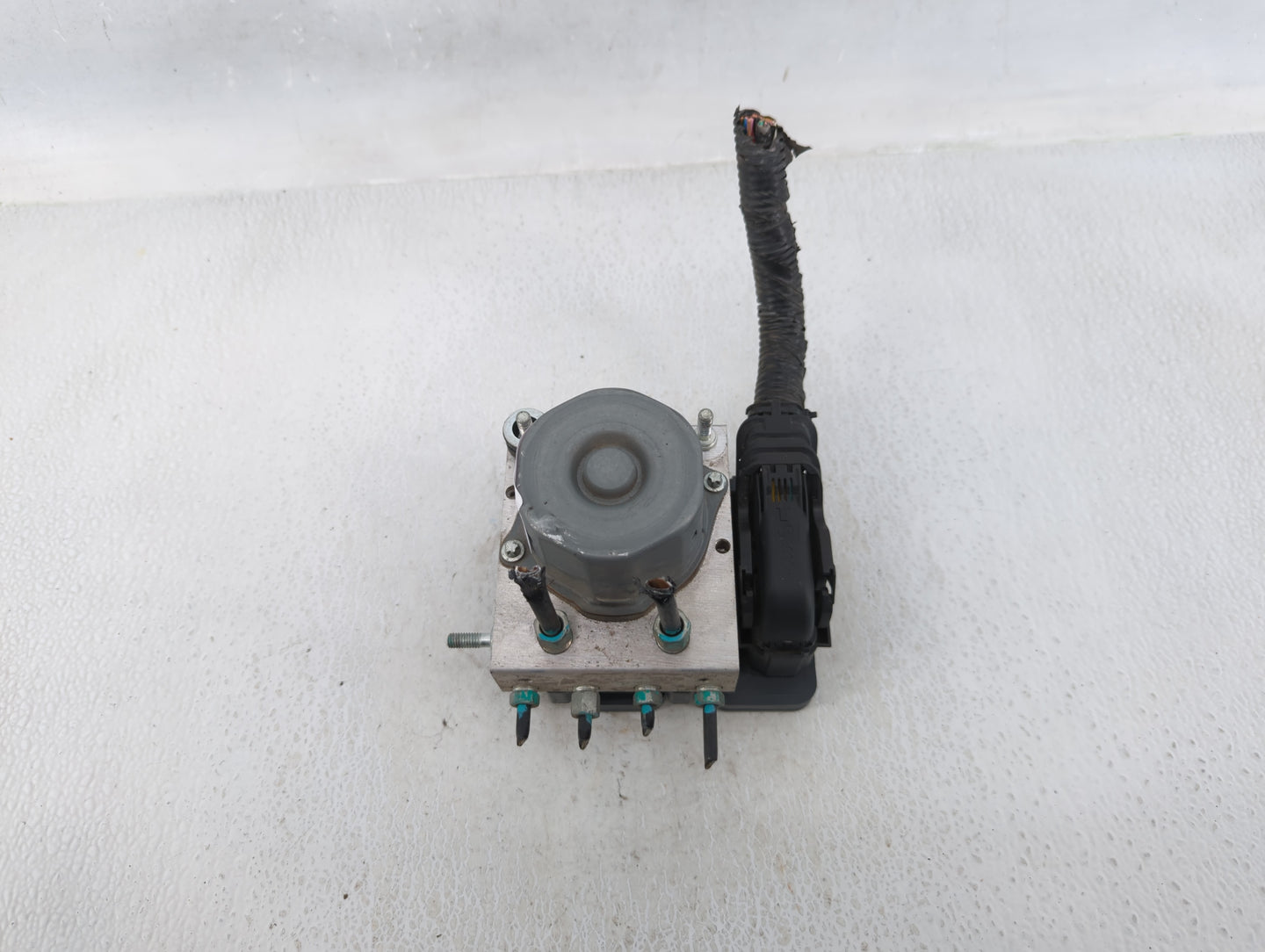 2017 Nissan Rogue ABS Pump Control Module Replacement P/N:CX23-2C405-AE 47660 5HL4A Fits OEM Used Auto Parts - Oemusedautopa