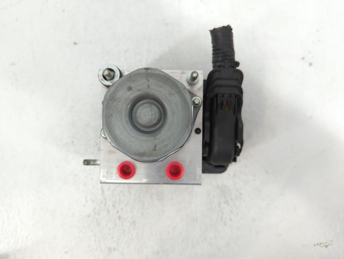 2017 Nissan Rogue ABS Pump Control Module Replacement P/N:47660 6FL0A Fits OEM Used Auto Parts - Oemusedautoparts1.com