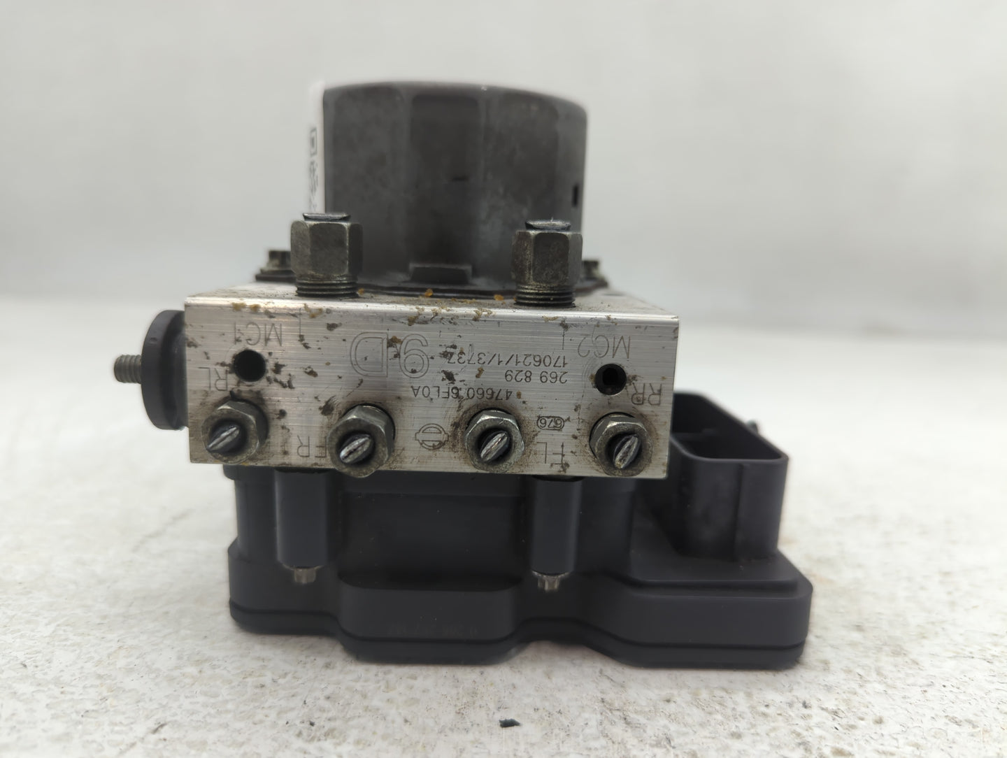 2017 Nissan Rogue ABS Pump Control Module Replacement P/N:47660 6FL0A Fits OEM Used Auto Parts - Oemusedautoparts1.com
