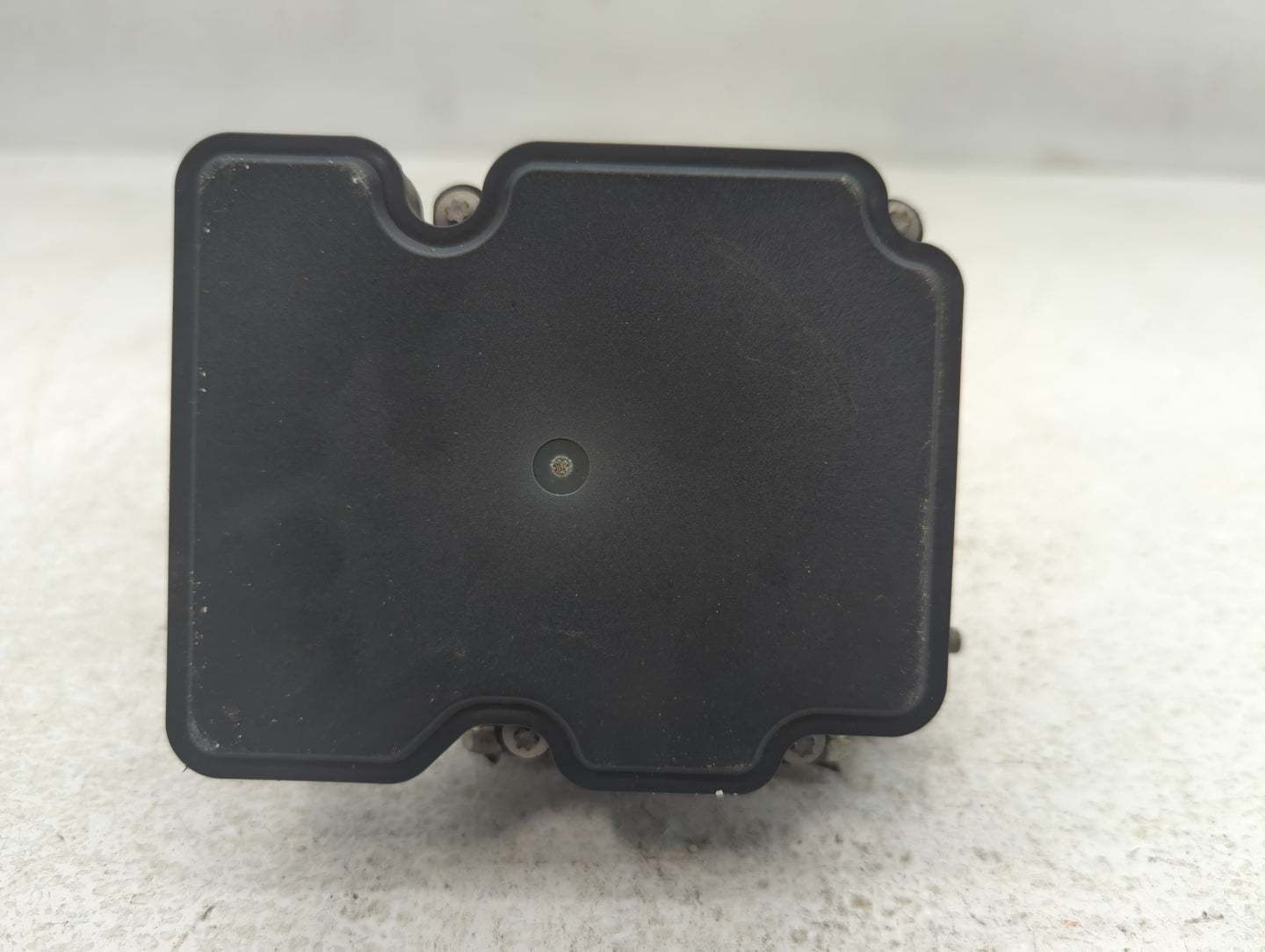 2017 Nissan Rogue ABS Pump Control Module Replacement P/N:47660 6FL0A Fits OEM Used Auto Parts - Oemusedautoparts1.com