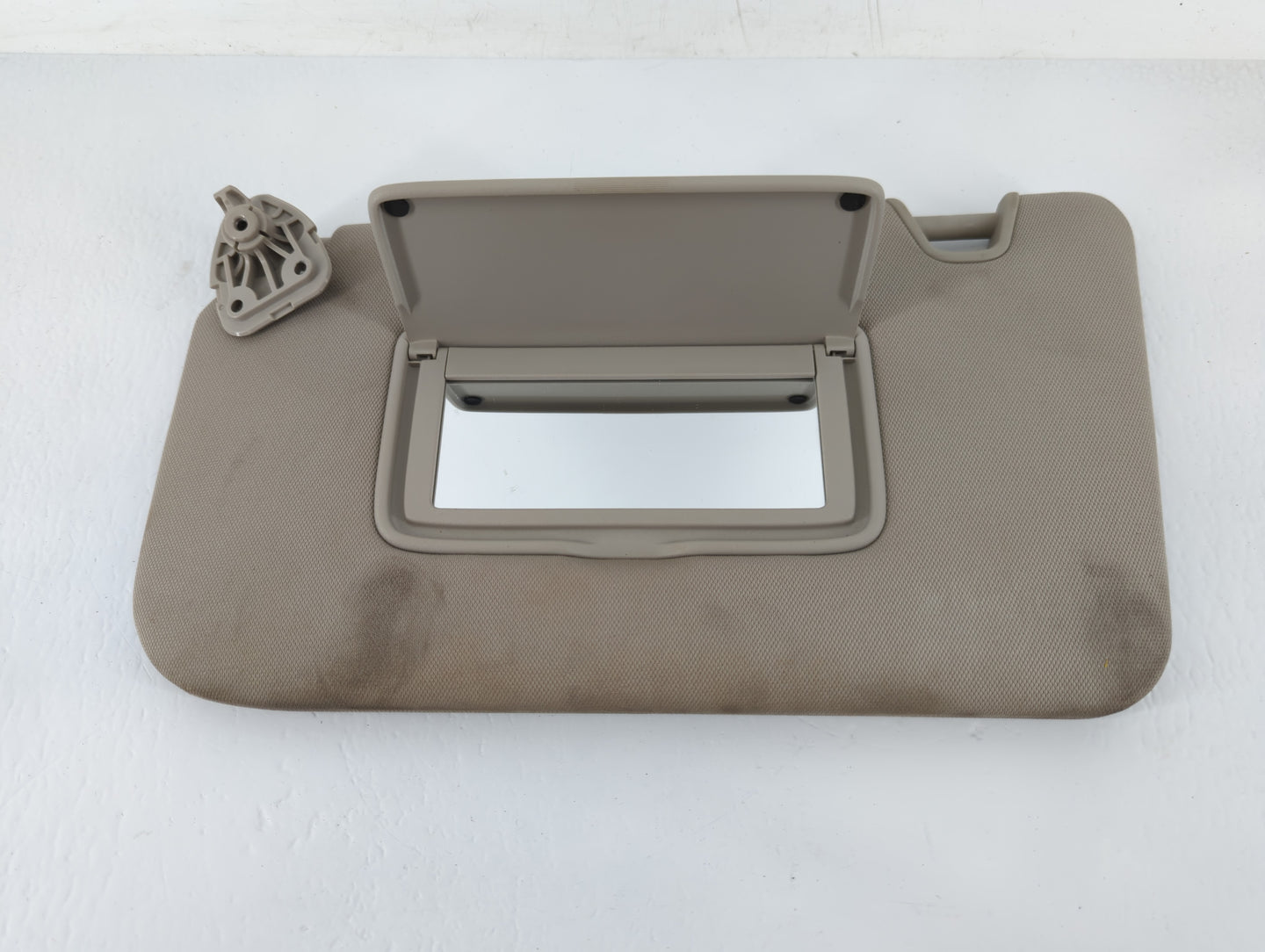 2014-2017 Nissan Rogue Sun Visor Shade Replacement Passenger Right Mirror Fits Fits 2014 2015 2016 2017 OEM Used Auto Parts 