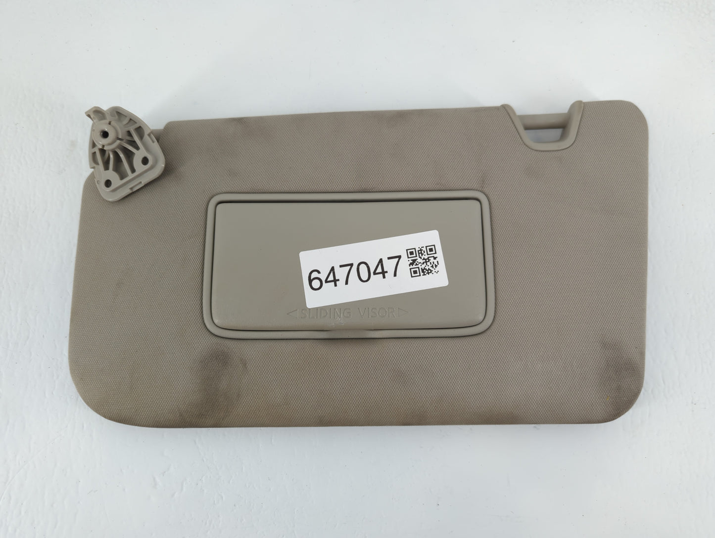 2014-2017 Nissan Rogue Sun Visor Shade Replacement Passenger Right Mirror Fits Fits 2014 2015 2016 2017 OEM Used Auto Parts 