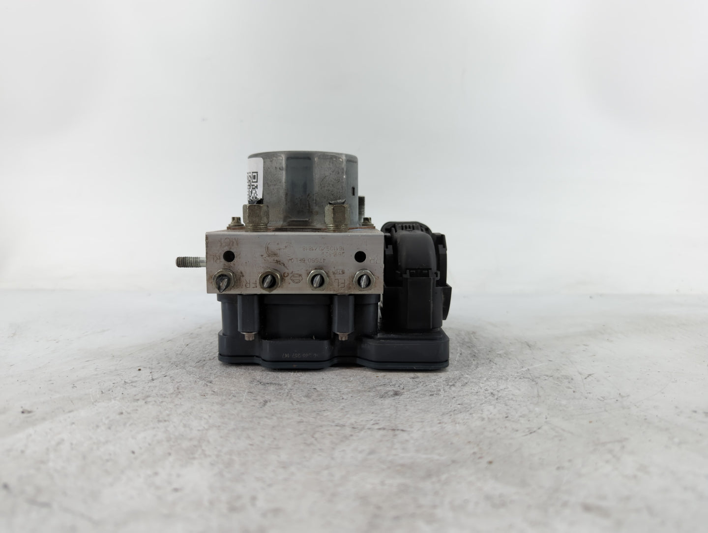 2017 Nissan Rogue ABS Pump Control Module Replacement P/N:47660 6FL0A Fits OEM Used Auto Parts - Oemusedautoparts1.com