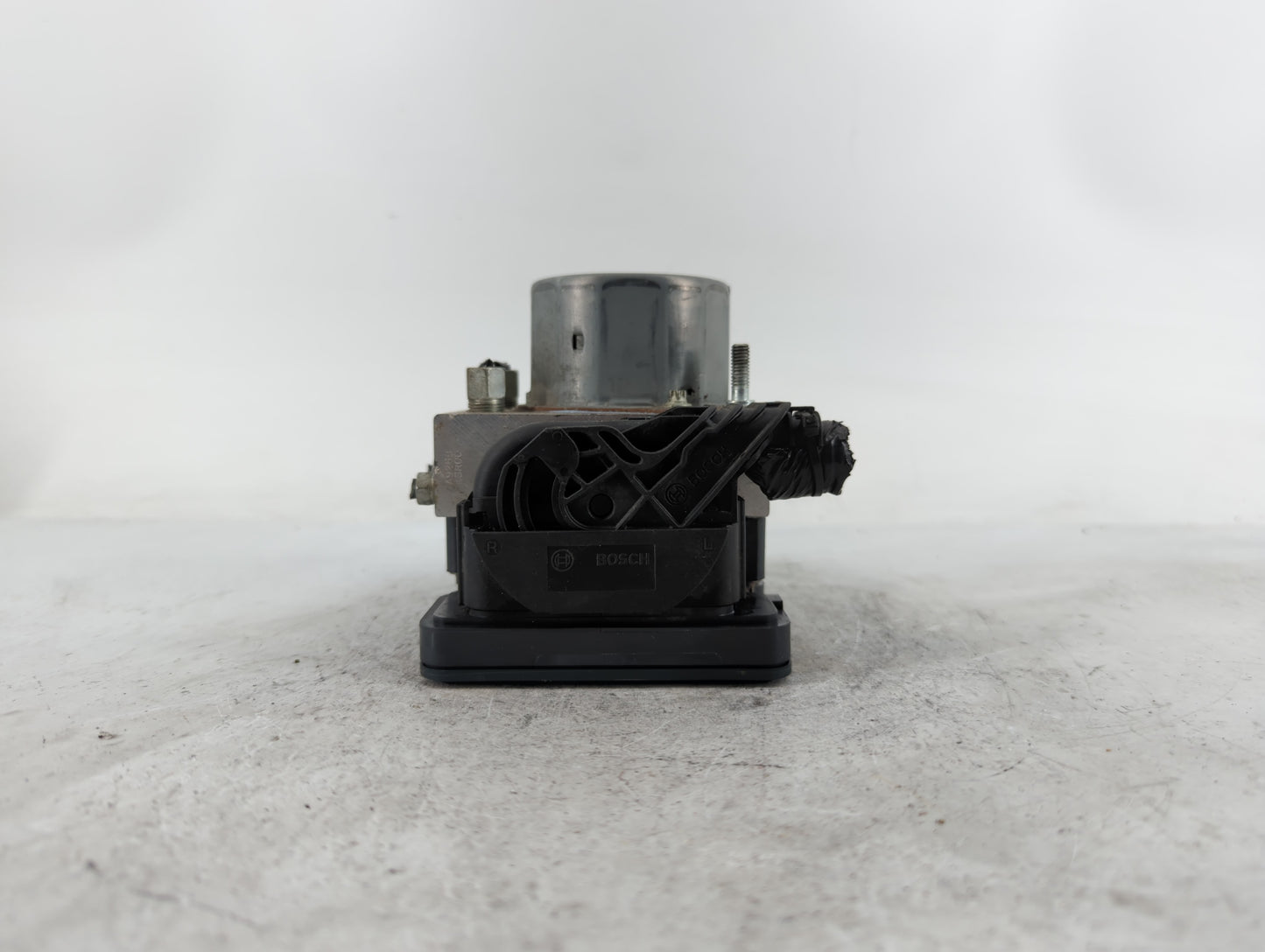 2017 Nissan Rogue ABS Pump Control Module Replacement P/N:47660 6FL0A Fits OEM Used Auto Parts - Oemusedautoparts1.com