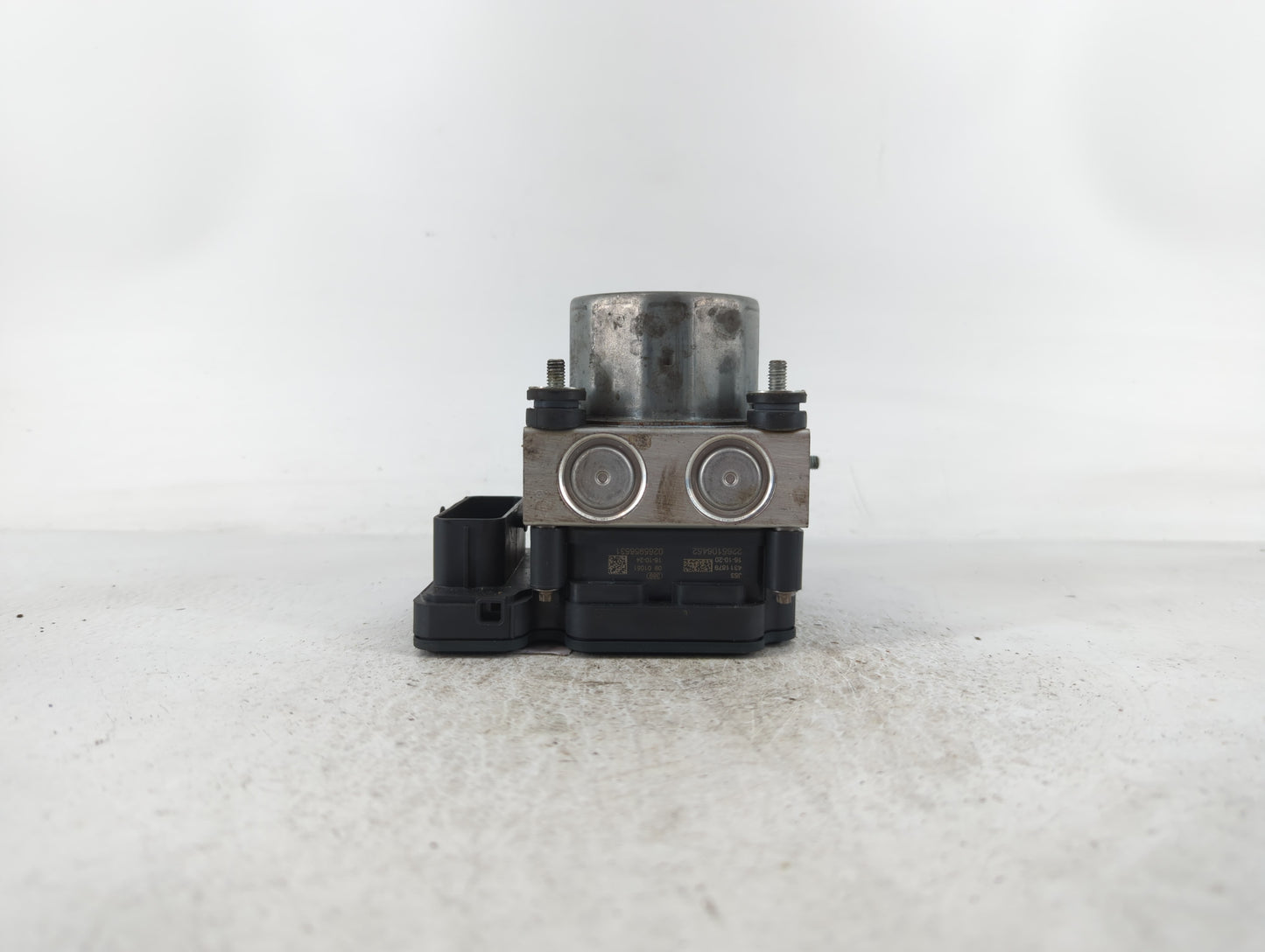 2017 Nissan Rogue ABS Pump Control Module Replacement P/N:47660 5HL2A Fits OEM Used Auto Parts - Oemusedautoparts1.com
