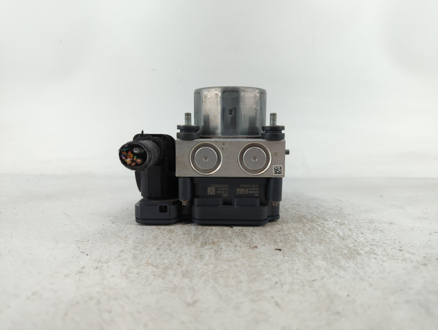 2017 Nissan Rogue ABS Pump Control Module Replacement P/N:47660 5HL4A Fits OEM Used Auto Parts - Oemusedautoparts1.com