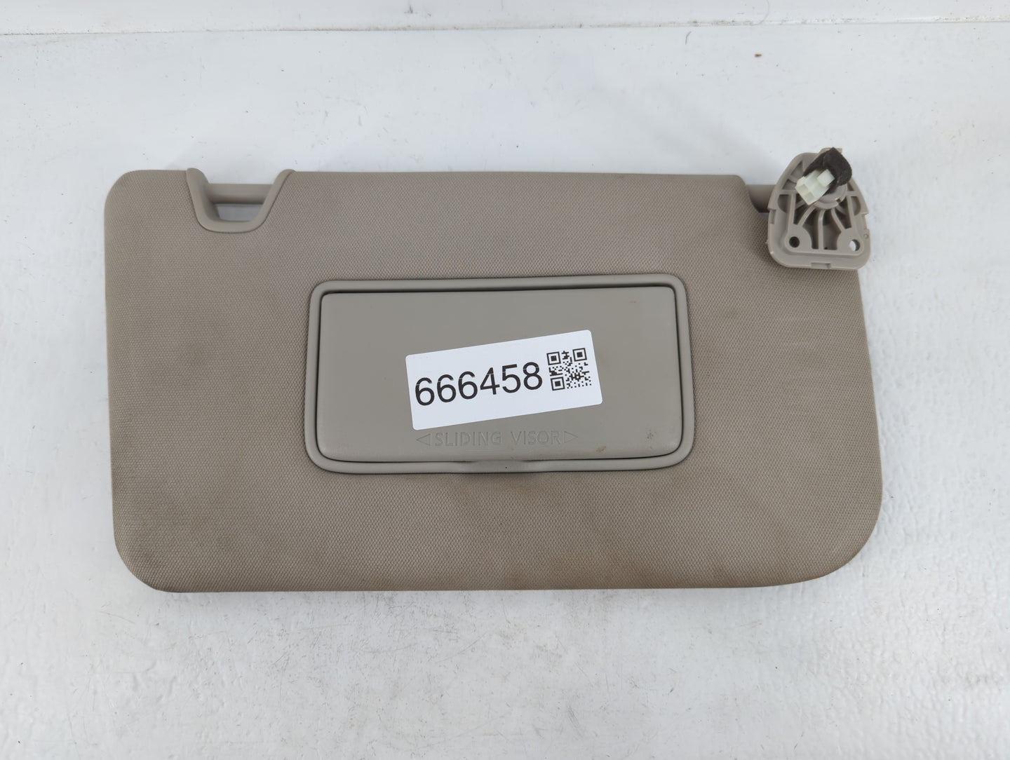 2014-2017 Nissan Rogue Sun Visor Shade Replacement Passenger Right Mirror Fits Fits 2014 2015 2016 2017 OEM Used Auto Parts 