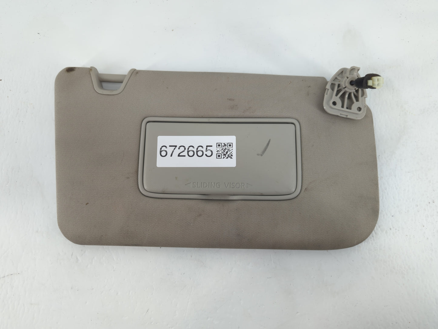 2014-2017 Nissan Rogue Sun Visor Shade Replacement Passenger Right Mirror Fits Fits 2014 2015 2016 2017 OEM Used Auto Parts 