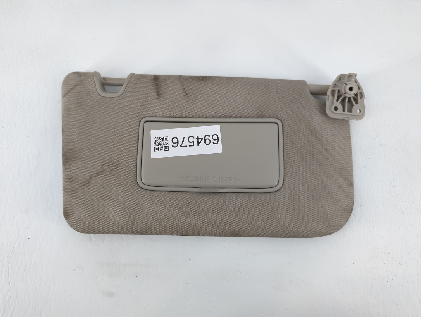 2017 Nissan Rogue Sun Visor Shade Replacement Passenger Right Mirror Fits OEM Used Auto Parts - Oemusedautoparts1.com