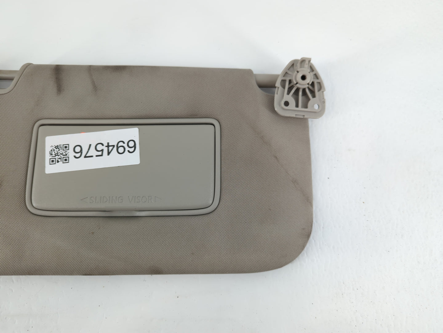 2017 Nissan Rogue Sun Visor Shade Replacement Passenger Right Mirror Fits OEM Used Auto Parts - Oemusedautoparts1.com