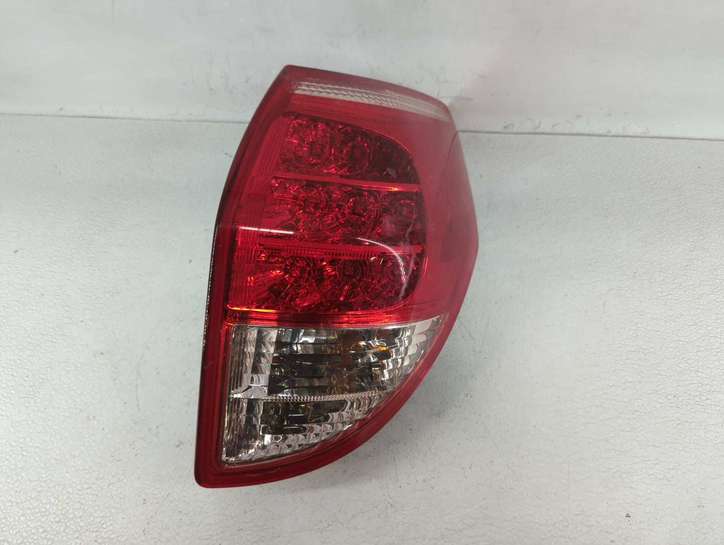 2017-2020 Nissan Rogue Tail Light Assembly Driver Left OEM Fits Fits 2017 2018 2019 2020 OEM Used Auto Parts - Oemusedautopa