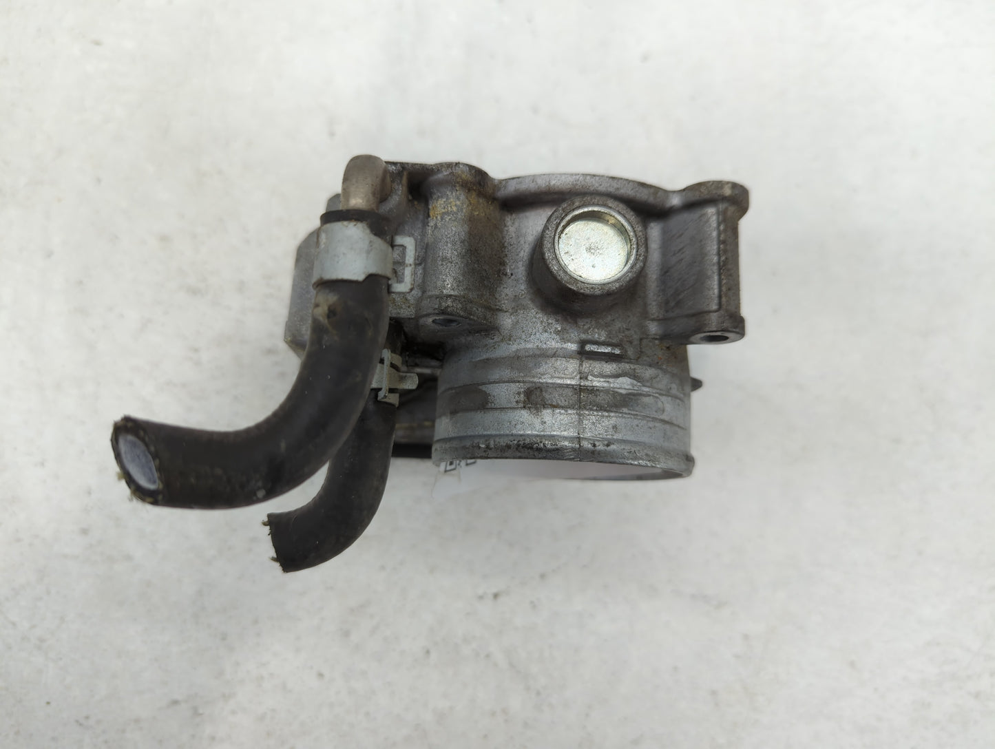 2014-2020 Nissan Rogue Throttle Body Fits Fits 2013 2014 2015 2016 2017 2018 2019 2020 OEM Used Auto Parts - Oemusedautopart