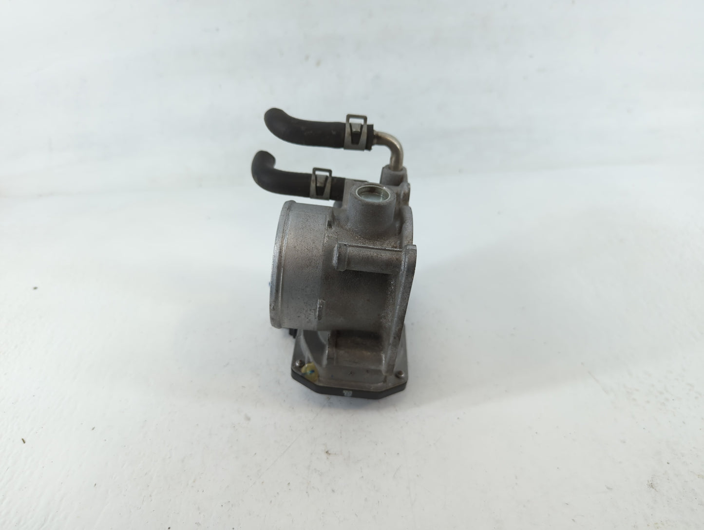 2014-2020 Nissan Rogue Throttle Body P/N:3TA60-01 C Fits Fits 2013 2014 2015 2016 2017 2018 2019 2020 OEM Used Auto Parts - 