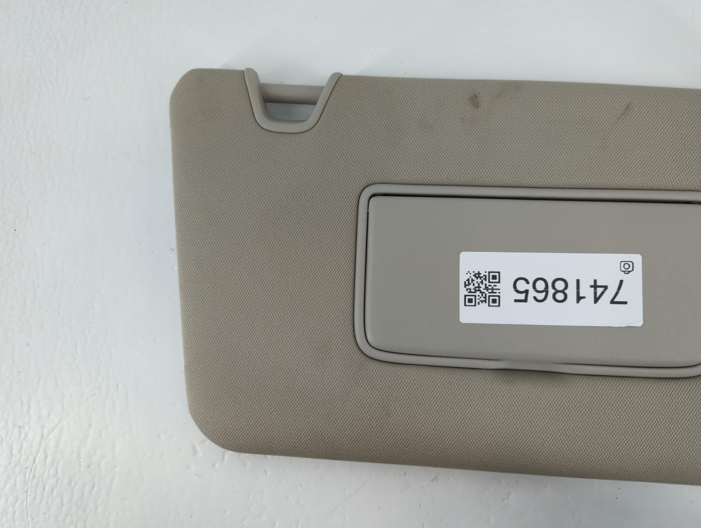 2017 Nissan Rogue Sun Visor Shade Replacement Passenger Right Mirror Fits OEM Used Auto Parts - Oemusedautoparts1.com