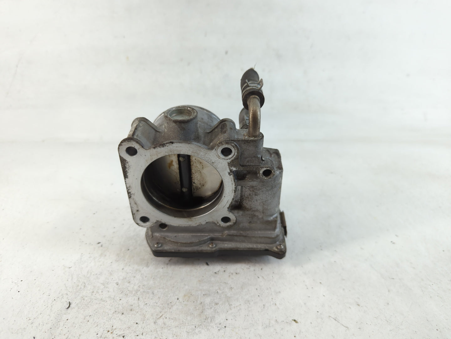2014-2020 Nissan Rogue Throttle Body P/N:3TA60-01 B Fits Fits 2013 2014 2015 2016 2017 2018 2019 2020 OEM Used Auto Parts - 
