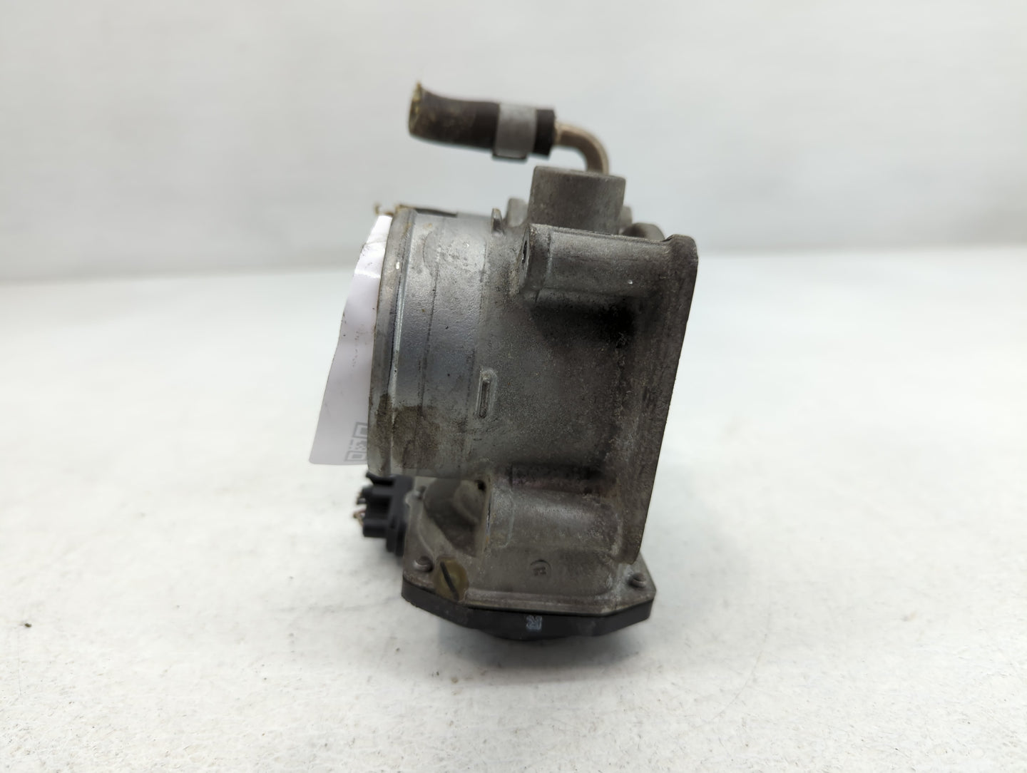 2017-2019 Nissan Rogue Throttle Body P/N:3TA60-01 B Fits Fits 2017 2018 2019 OEM Used Auto Parts - Oemusedautoparts1.com