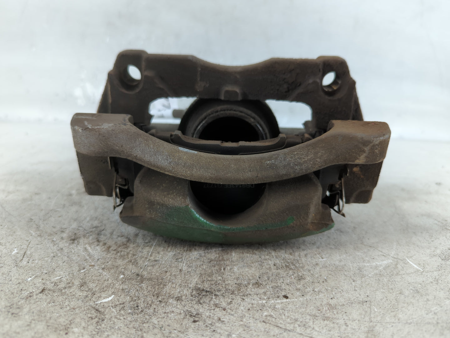 2014-2020 Nissan Rogue Front Driver Left Brake Caliper - Oemusedautoparts1.com