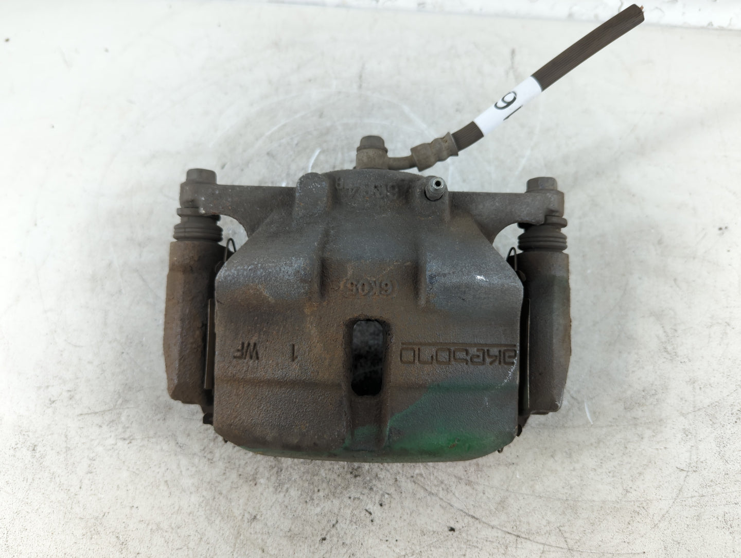 2014-2020 Nissan Rogue Front Driver Left Brake Caliper - Oemusedautoparts1.com