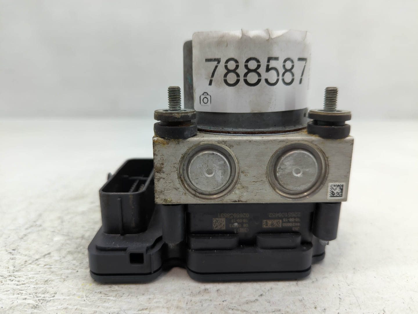 2017 Nissan Rogue ABS Pump Control Module Replacement P/N:47660 5HL4A Fits OEM Used Auto Parts - Oemusedautoparts1.com