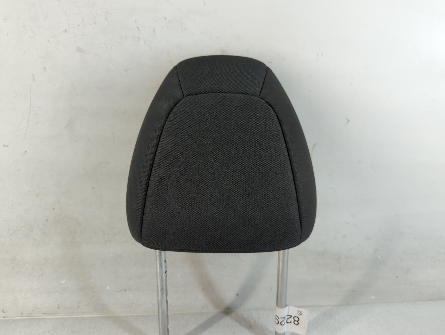 2017-2020 Nissan Rogue Headrest Head Rest Front Driver Passenger Seat Fits Fits 2017 2018 2019 2020 OEM Used Auto Parts - Oe