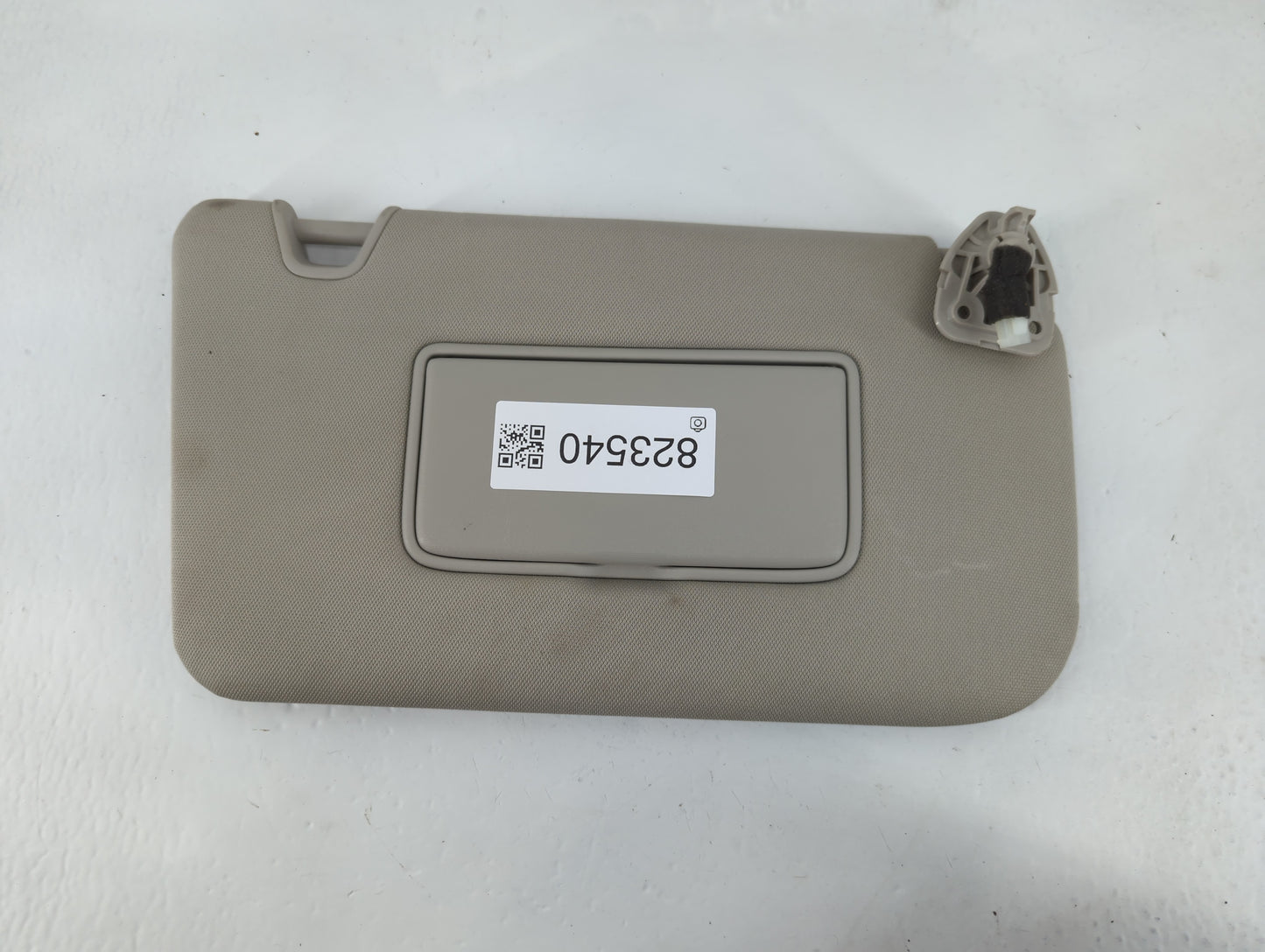2014-2017 Nissan Rogue Sun Visor Shade Replacement Passenger Right Mirror Fits Fits 2014 2015 2016 2017 OEM Used Auto Parts 