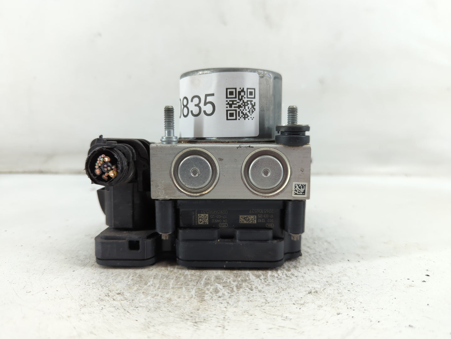 2017 Nissan Rogue ABS Pump Control Module Replacement P/N:269 829 Fits OEM Used Auto Parts - Oemusedautoparts1.com