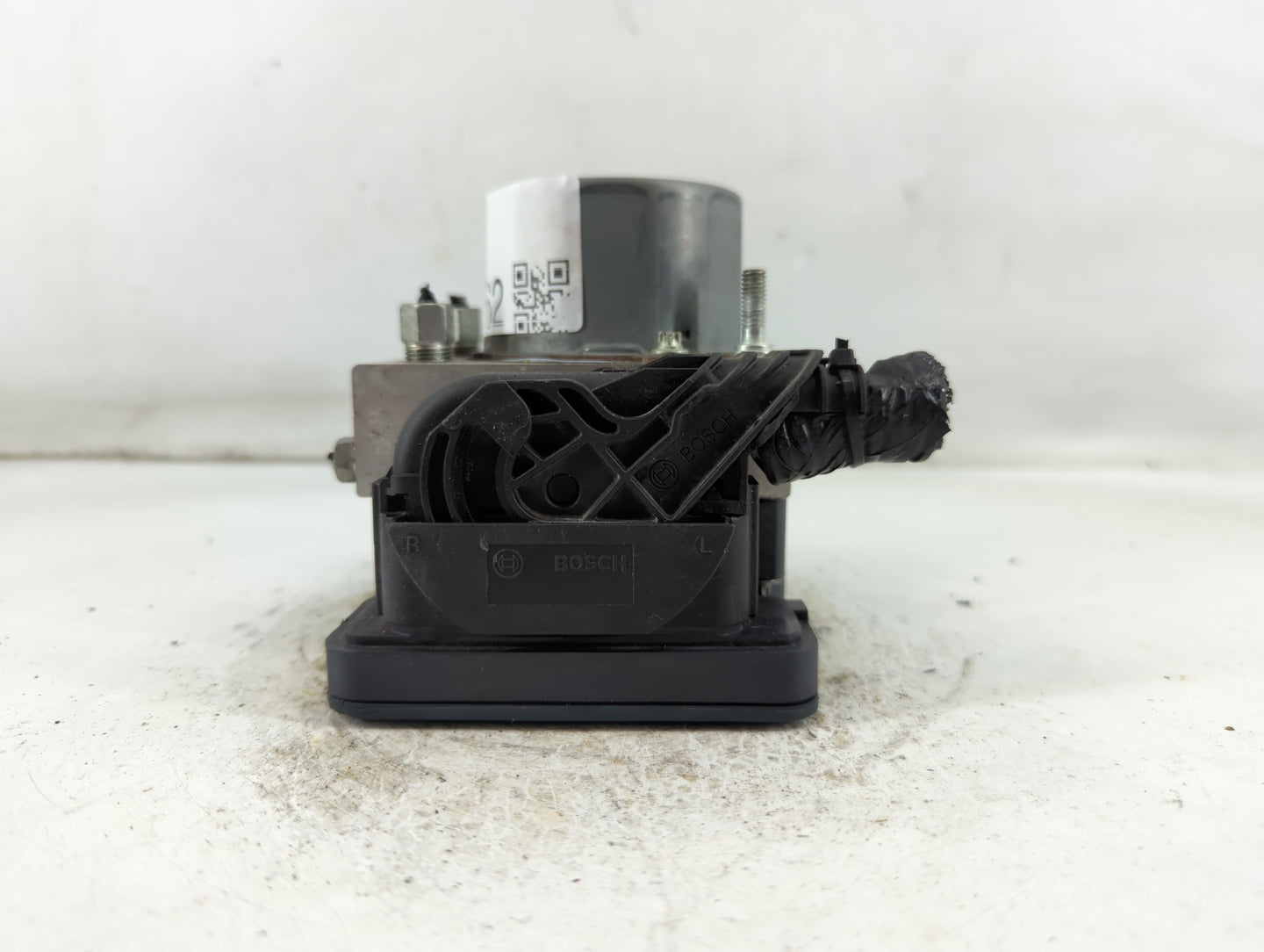 2017 Nissan Rogue ABS Pump Control Module Replacement P/N:47660 6FL0A Fits OEM Used Auto Parts - Oemusedautoparts1.com