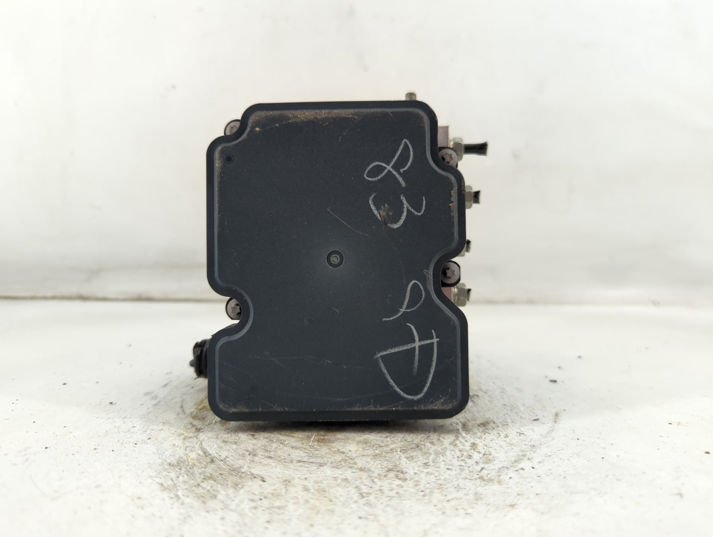 2017 Nissan Rogue ABS Pump Control Module Replacement P/N:47660 6FL0A Fits OEM Used Auto Parts - Oemusedautoparts1.com
