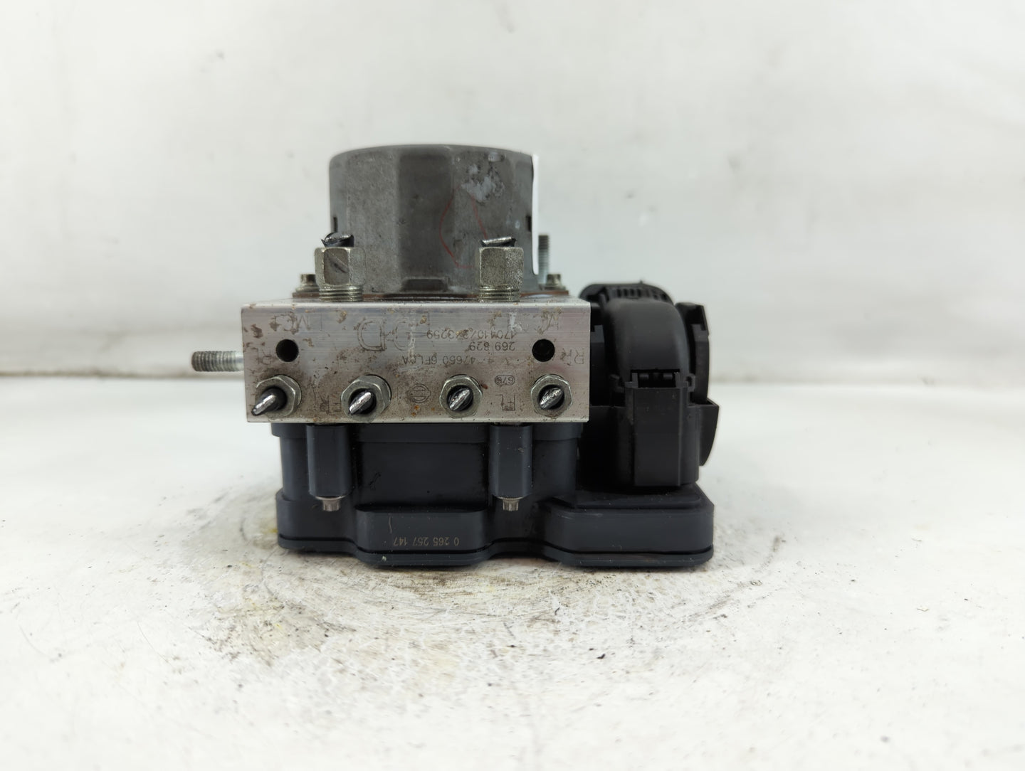 2017 Nissan Rogue ABS Pump Control Module Replacement P/N:47660 6FL0A 269 829 Fits OEM Used Auto Parts - Oemusedautoparts1.c