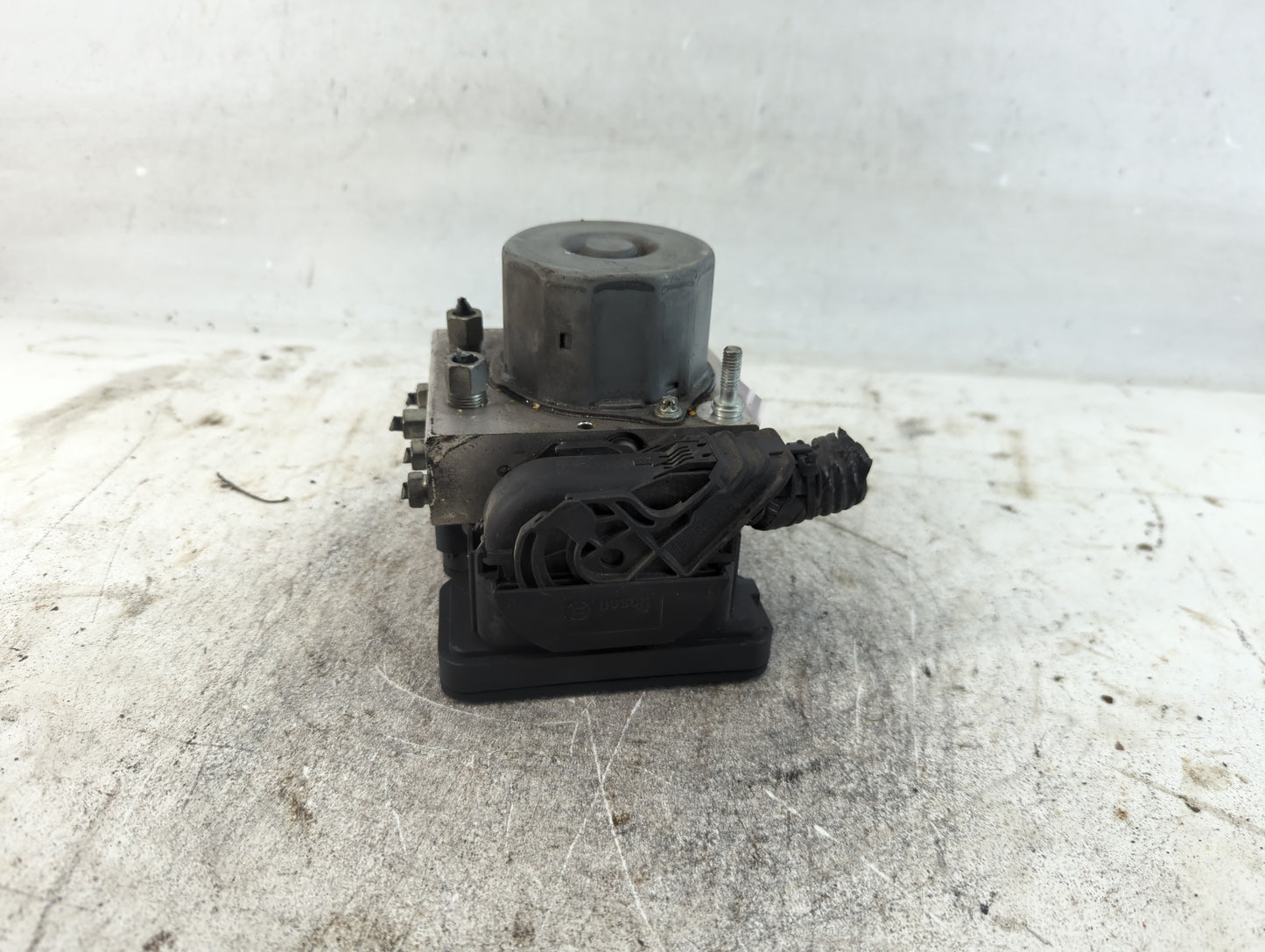 2017 Nissan Rogue ABS Pump Control Module Replacement P/N:47660 6FL0A Fits OEM Used Auto Parts - Oemusedautoparts1.com